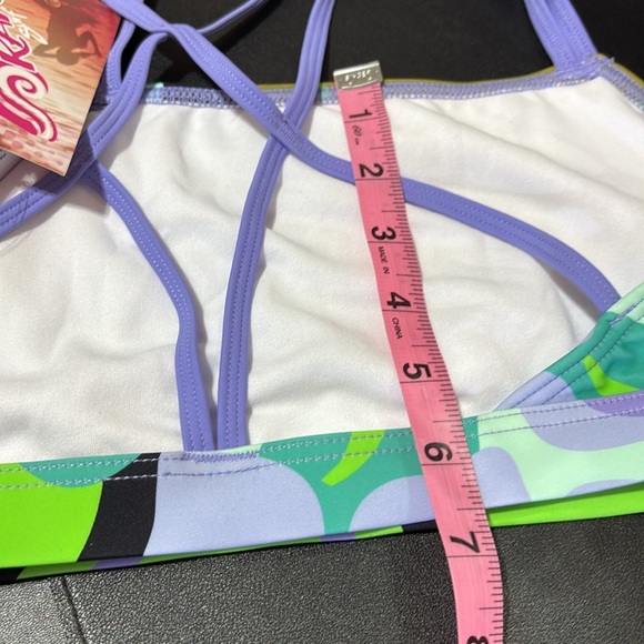 Kanu UPF 50-+ Swim top, strappy X back, geometric print - Picture 8 of 8